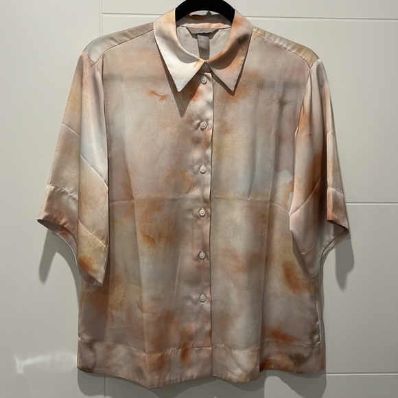 Short sleeve satin blouse - Picture 4 of 5